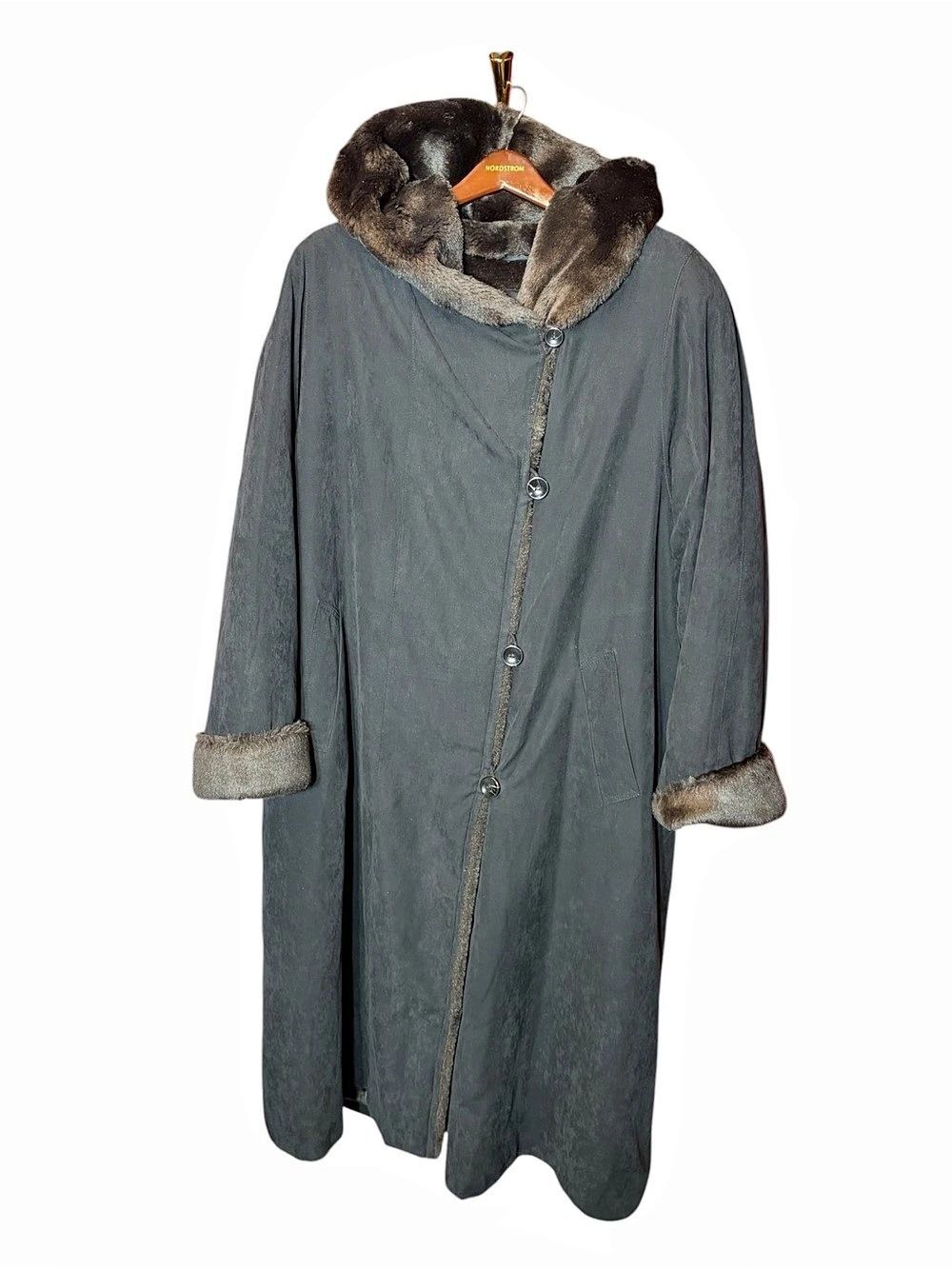 Utex Faux Fur Trim and Lined Coat Large